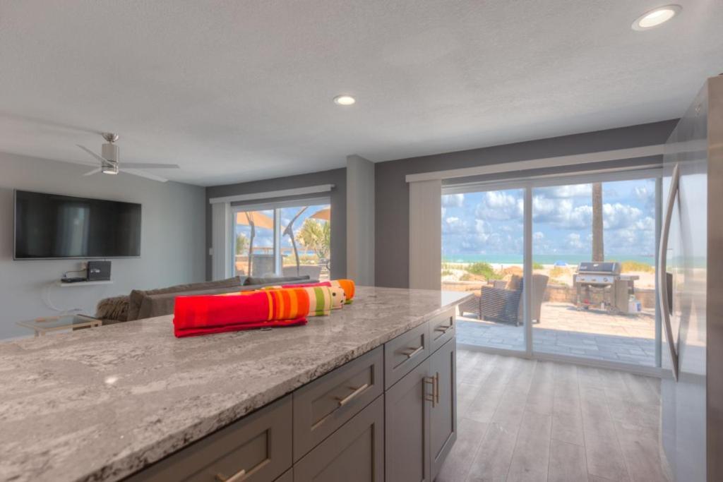 Sea La Vie Beach Oceanfront Patio Pet Friendly Jacksonville Beach Exterior foto