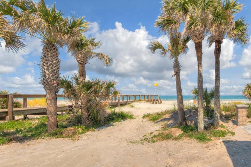 Sea La Vie Beach Oceanfront Patio Pet Friendly Jacksonville Beach Exterior foto